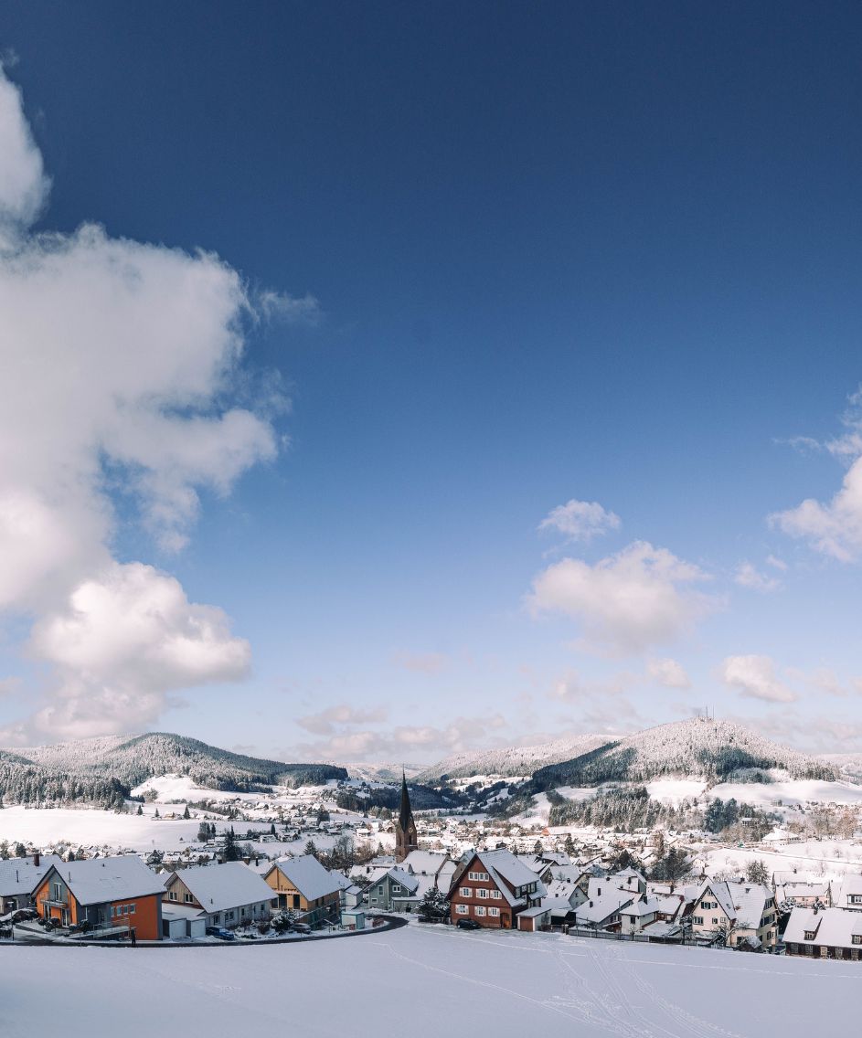 Blick auf Baiersbronn im Winter